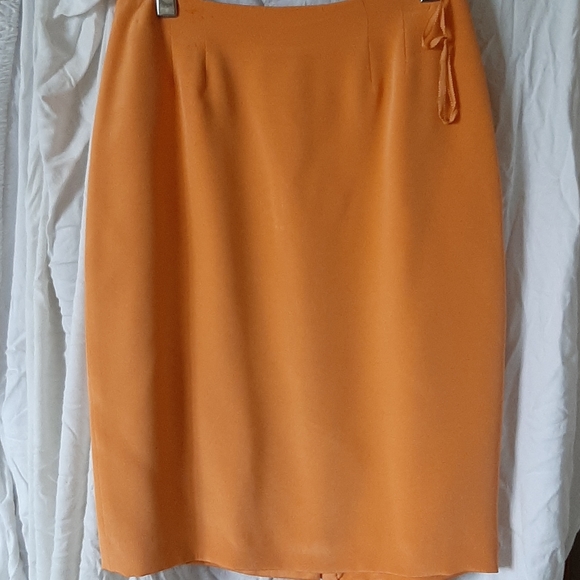 Linda Allard Ellen Tracy Silk Skirt - Picture 2 of 4